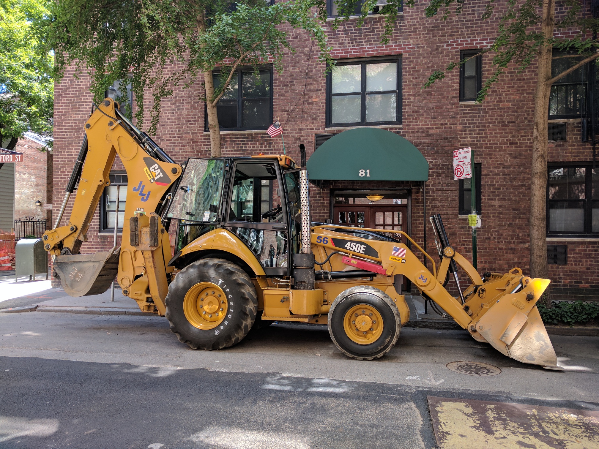photo of a backhoe in New York City.